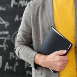 delito sexual profesor falso